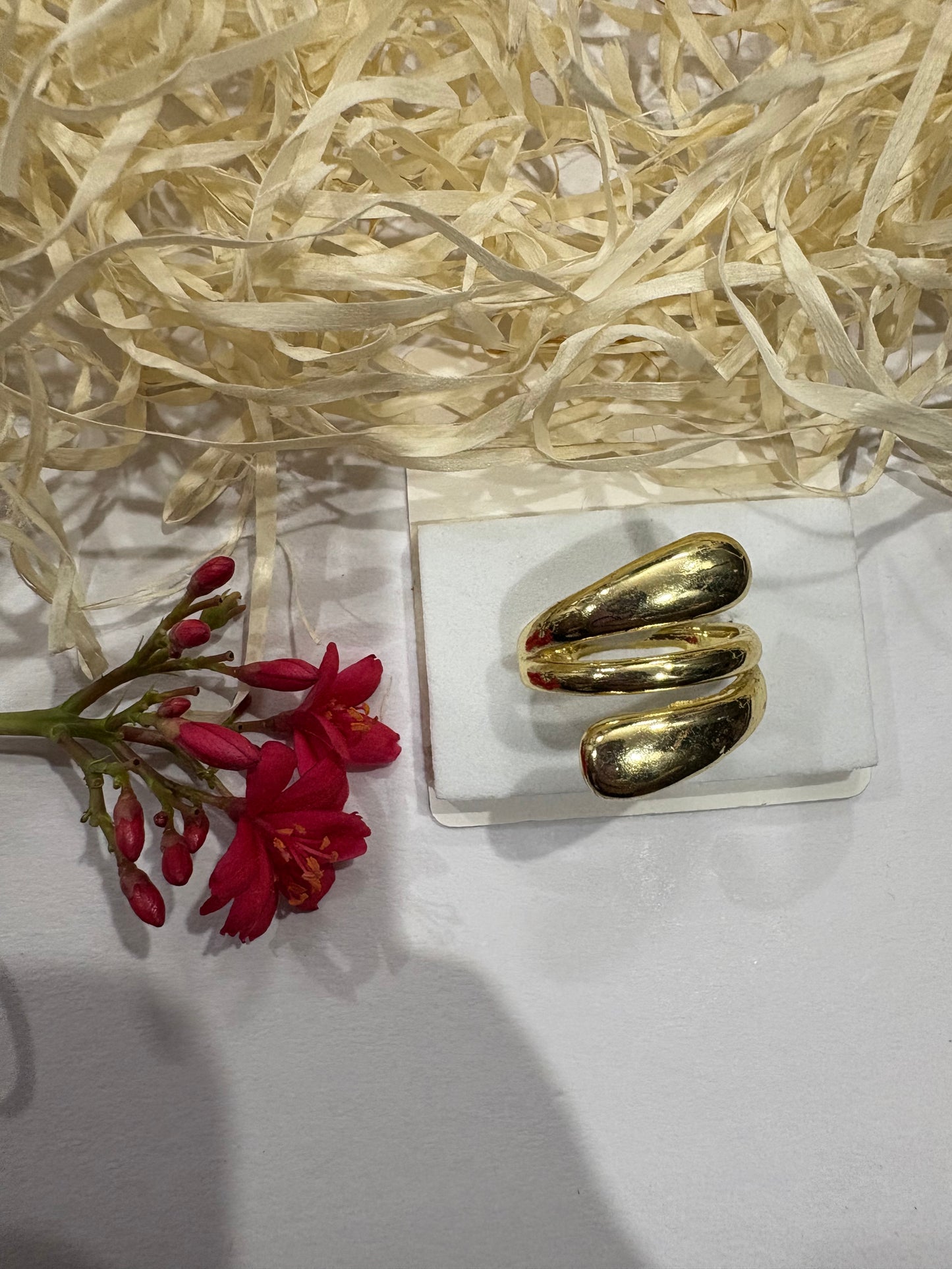 Gold Wrap Statement Ring ✨