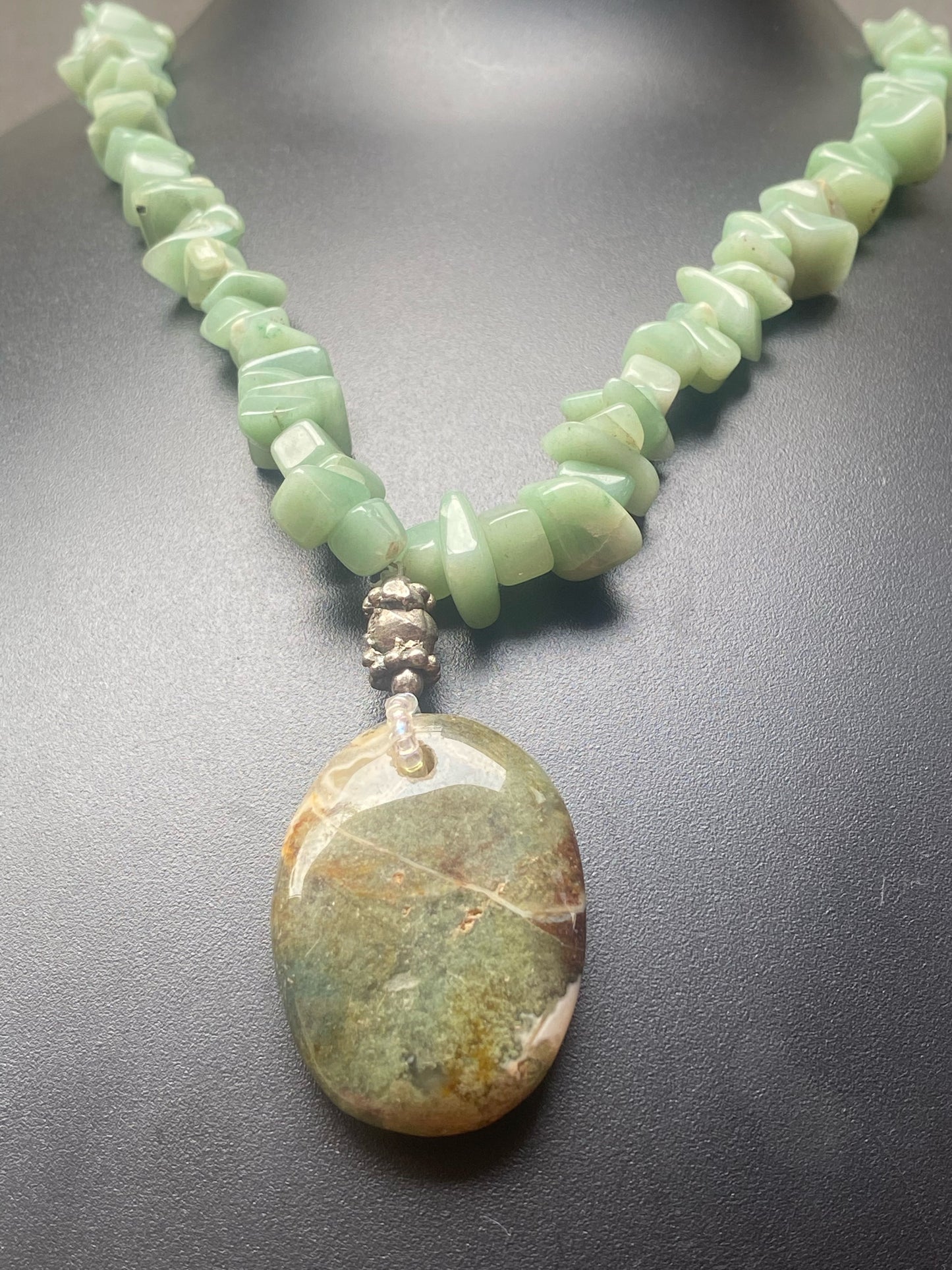 Green Gemstone Chip Necklace with Natural Stone Pendant