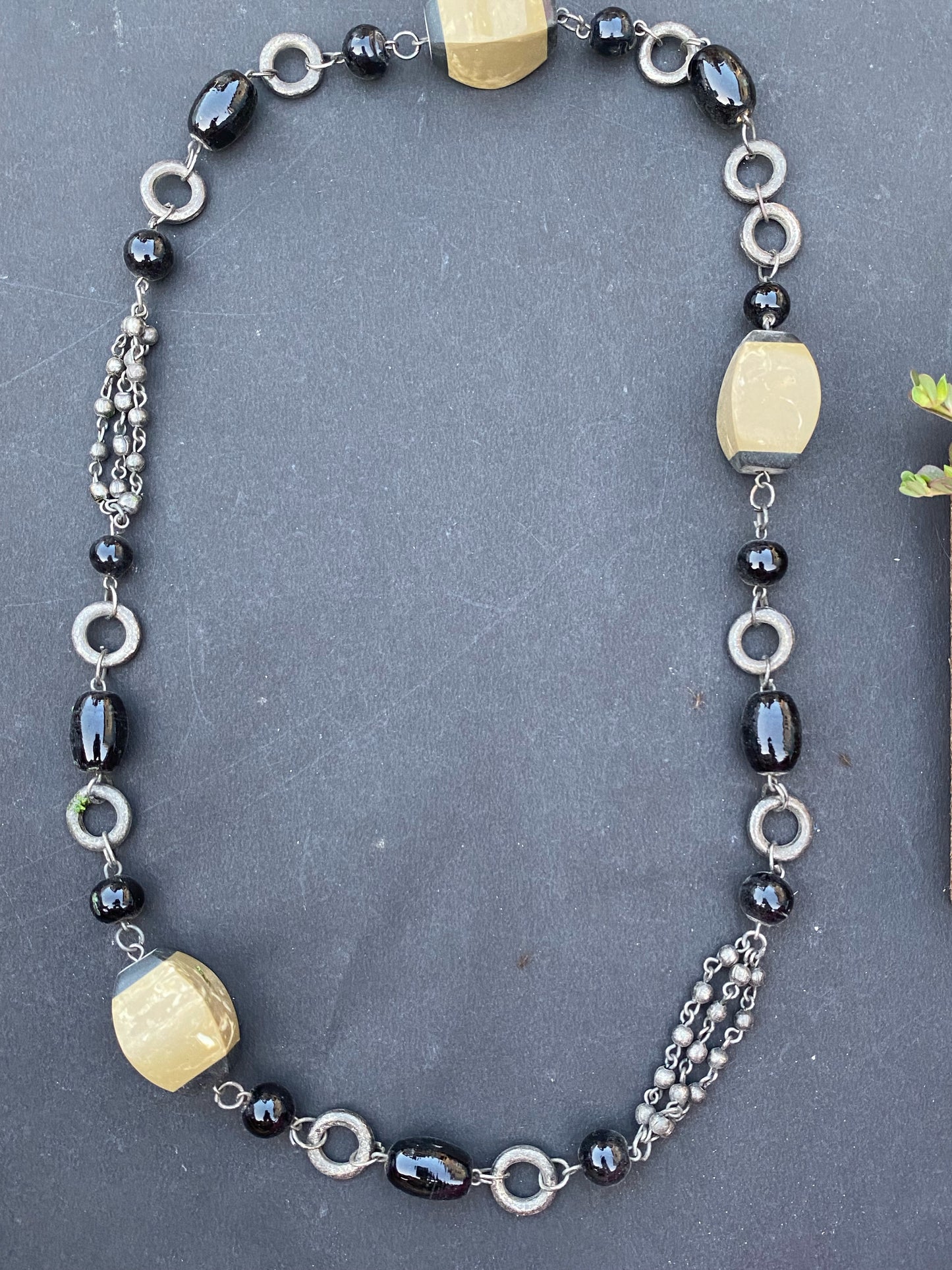 Bold Contrast Geometric Bead Necklace