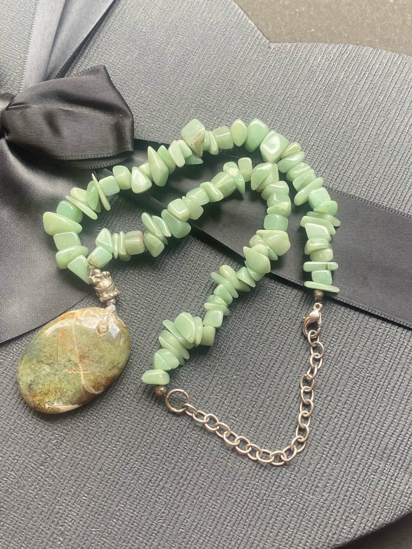 Green Gemstone Chip Necklace with Natural Stone Pendant