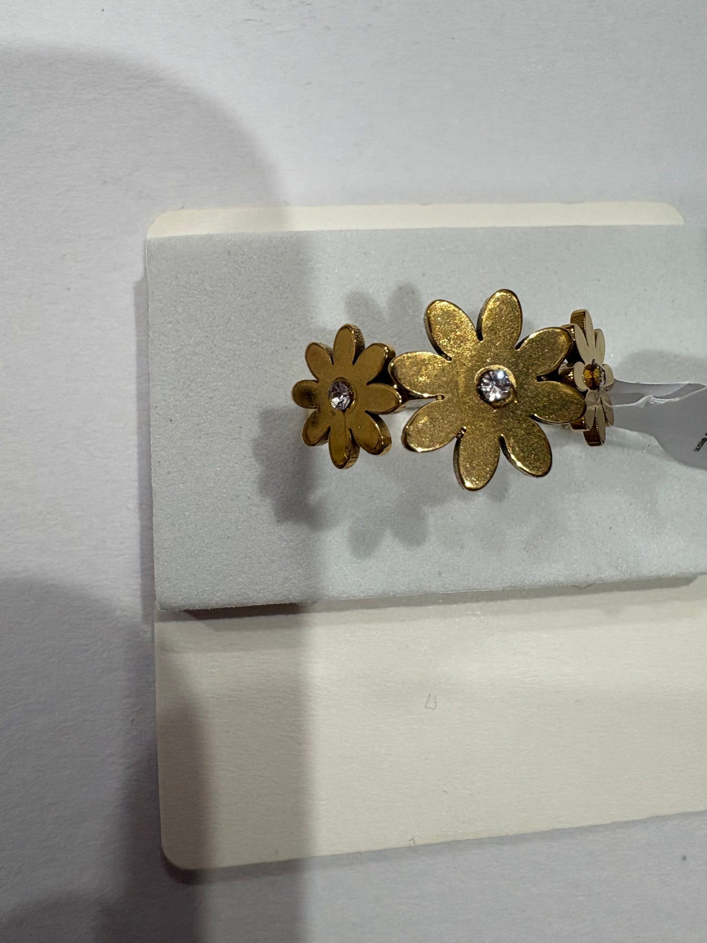 Golden Daisy Flower Ring with Crystal Accents