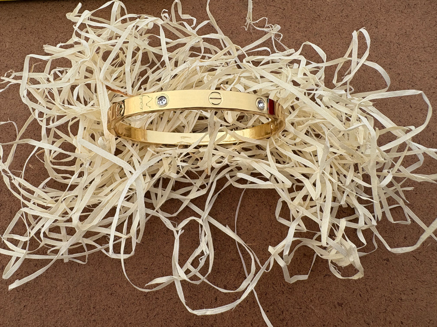 luxury-inspired gold bangle