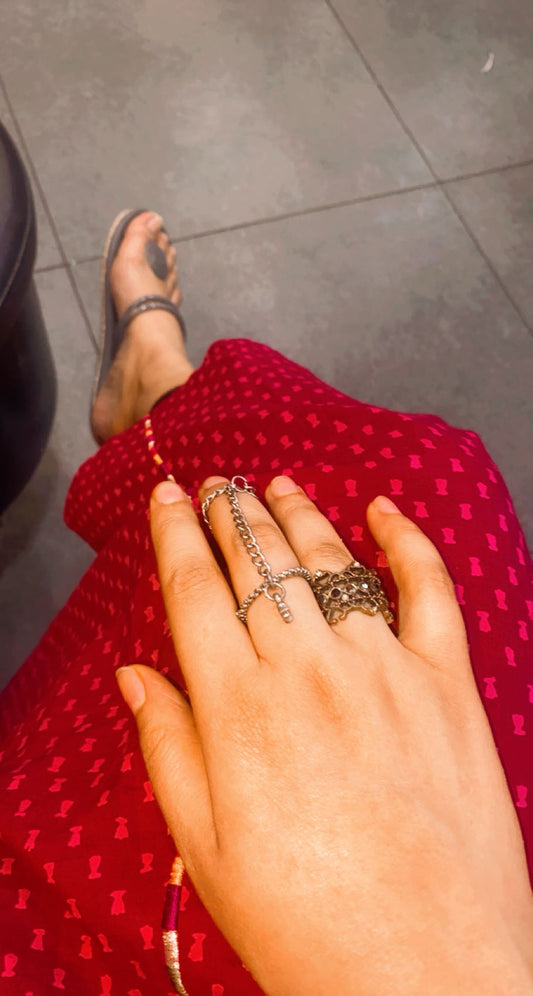 Chain-Link Statement Ring