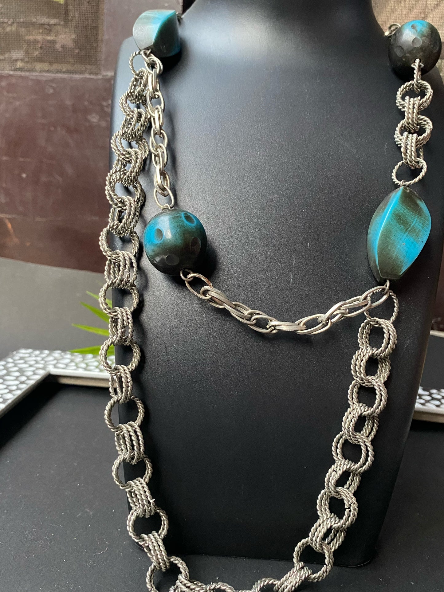 Teal Accent Chunky Chain Statement Necklace