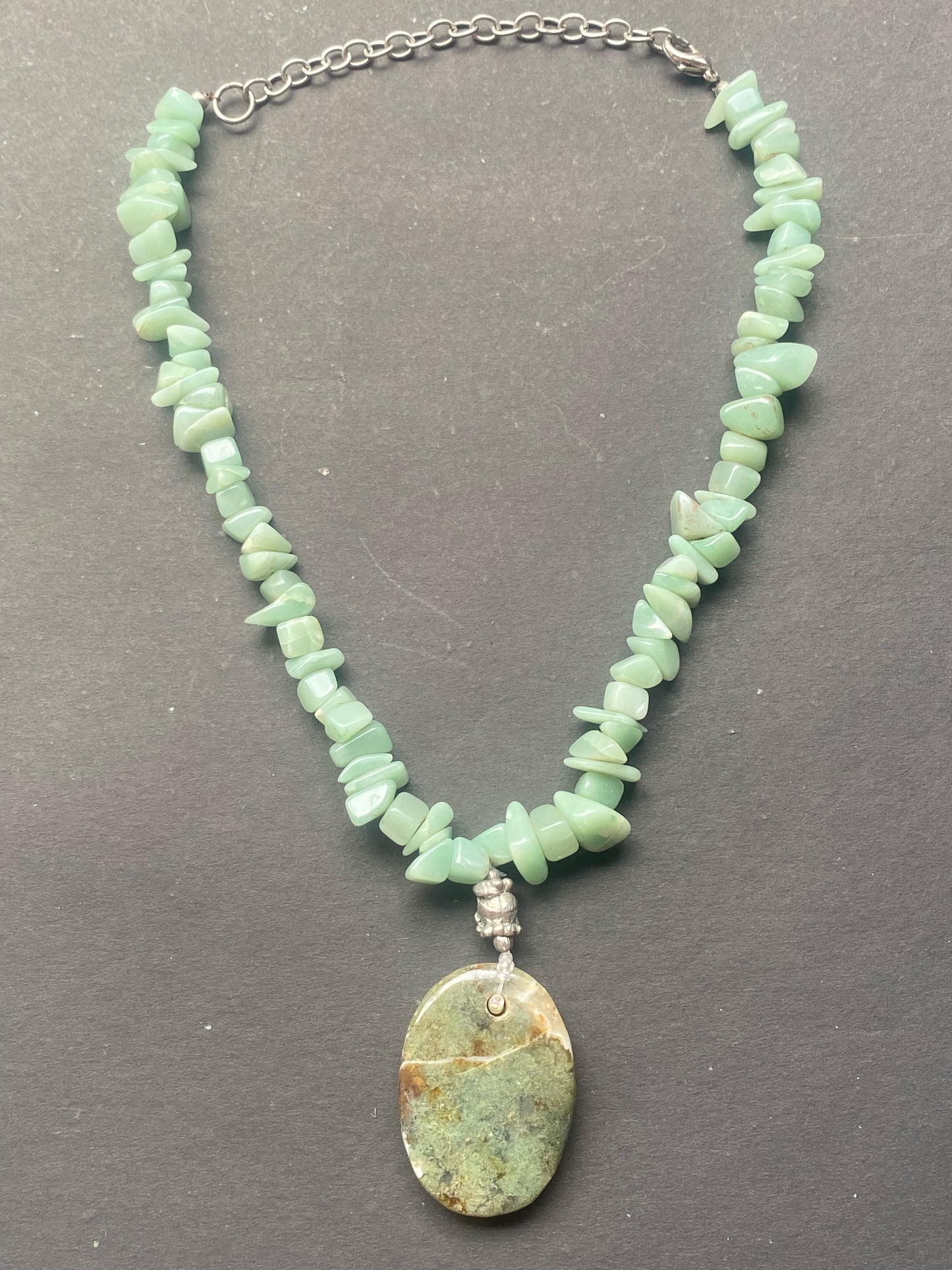 Green Gemstone Chip Necklace with Natural Stone Pendant