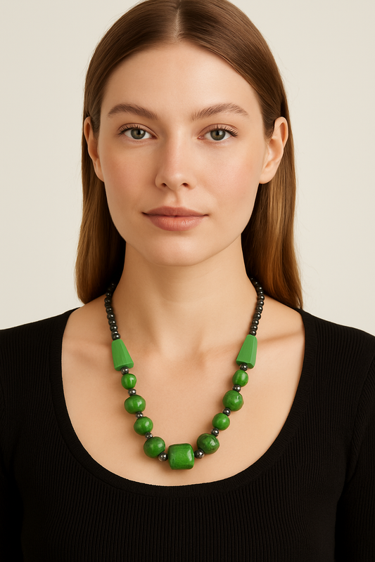 Elegant Green Beaded Chunky Necklace