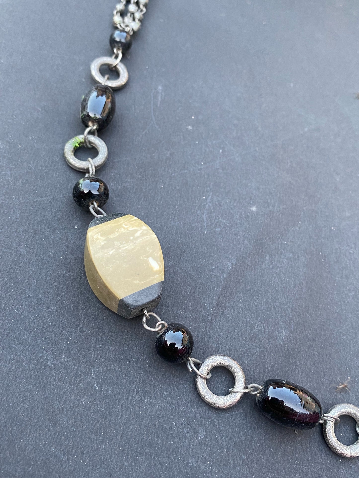 Bold Contrast Geometric Bead Necklace
