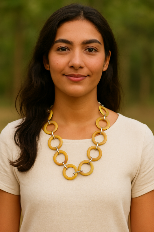 Bold Circular Link Horn Necklace